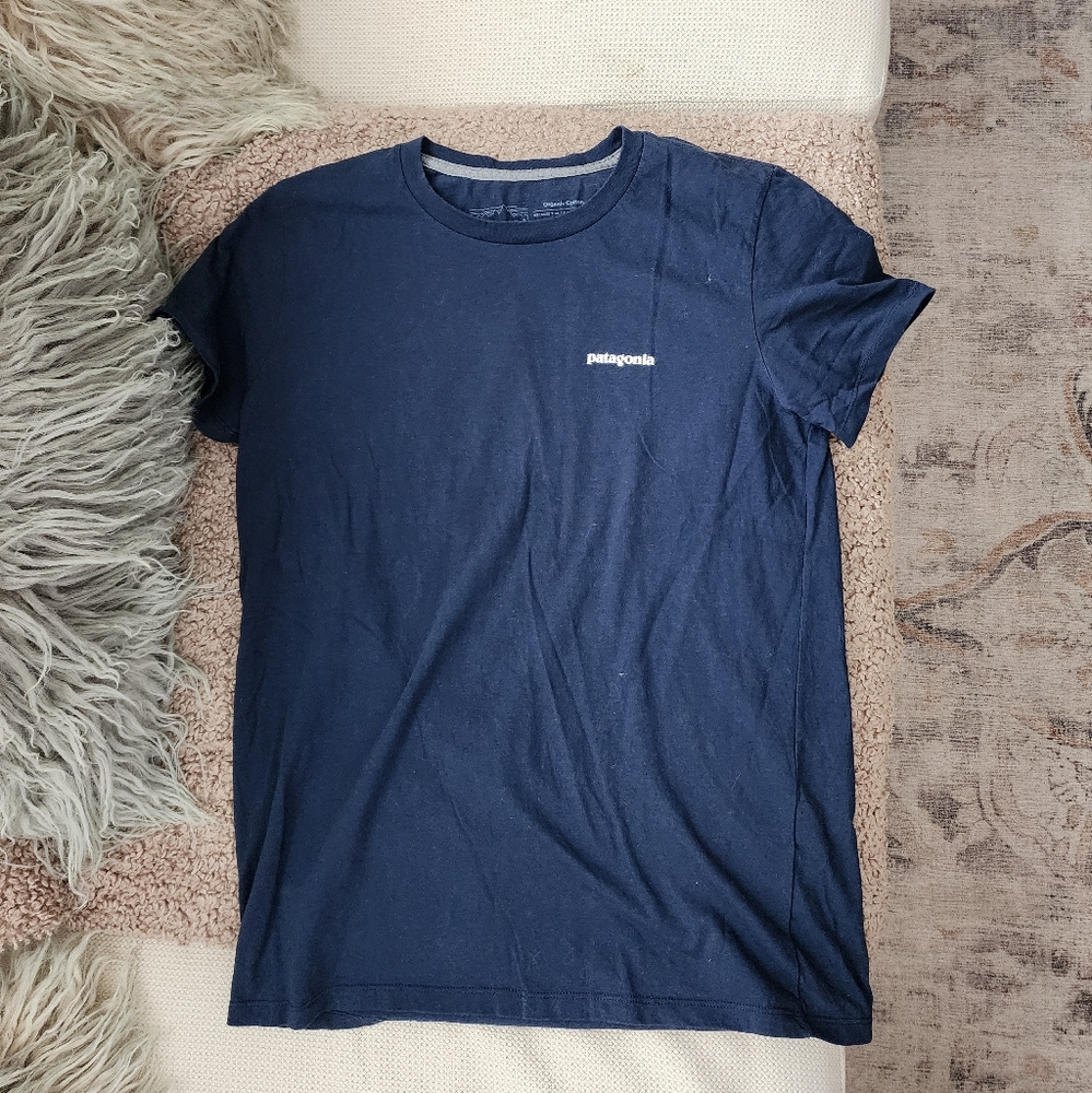Patagonia Back Logo Men's Navy Tee